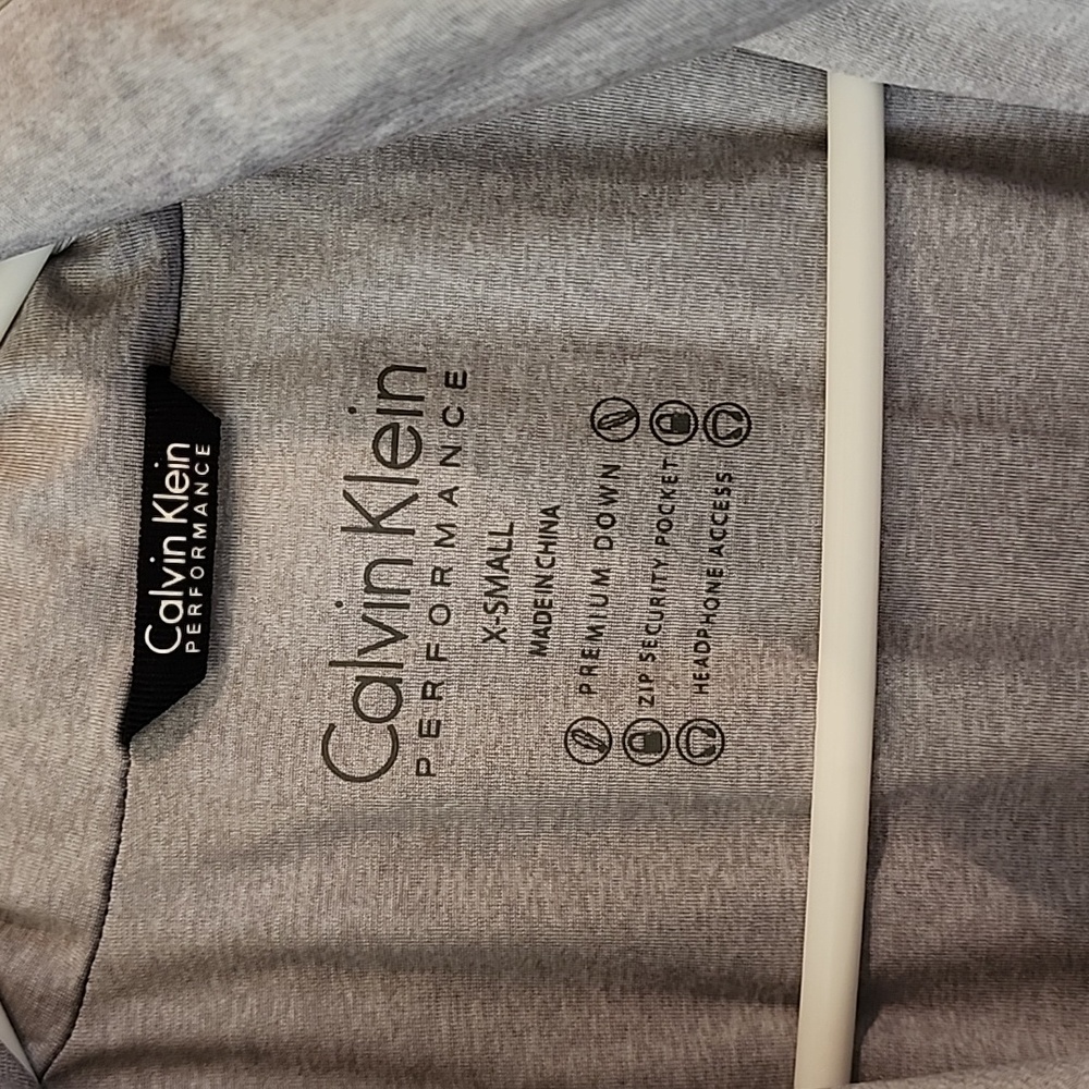 Vest - Picture 2 of 4